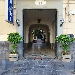 Szálloda Fiorentina, Nápoly